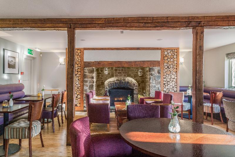 בית מלון כפרי Woodford Bridge Country Club