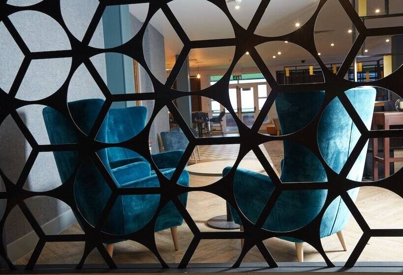 Wychwood Park Hotel And Golf Club