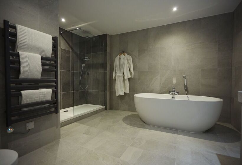 Wychwood Park Hotel And Golf Club