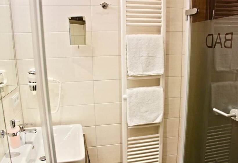 호텔 Zum Schwarzen Baren