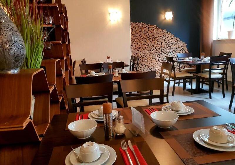 Luise Mannheim   By Superfly Hotels