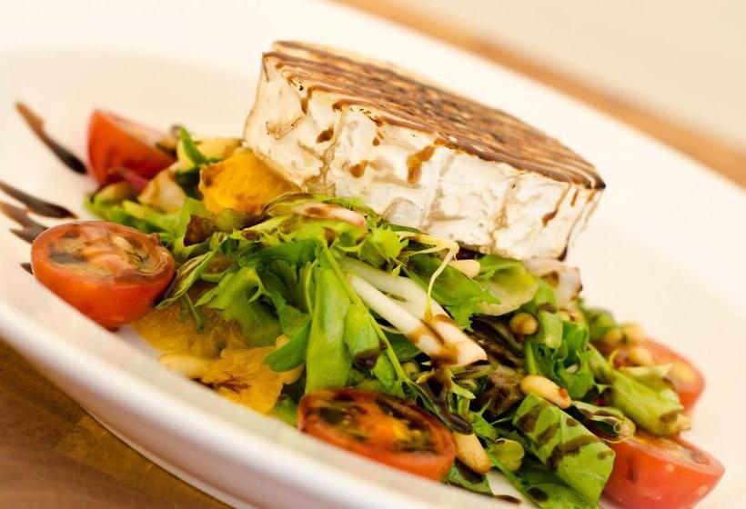 Norfolk Arms Hotel, Ringinglow