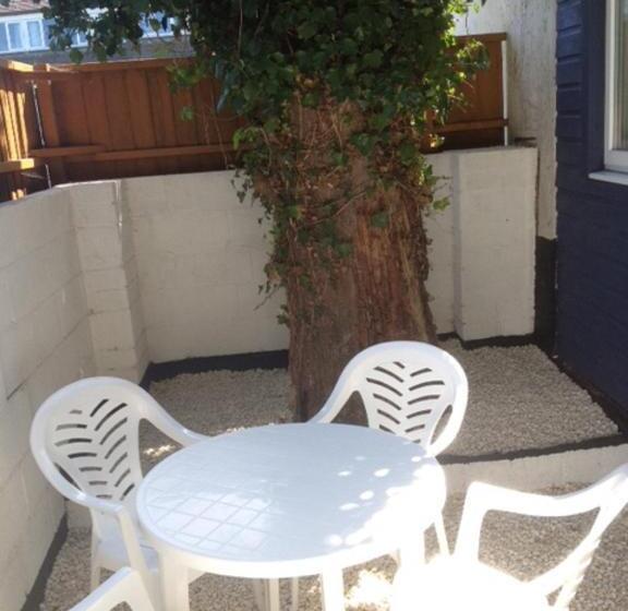 Pine Lodge Guest House