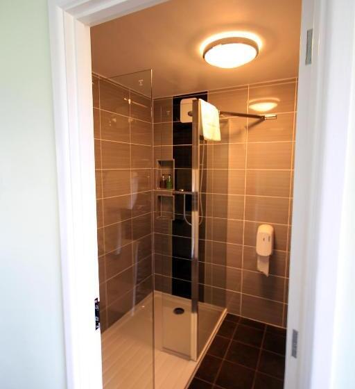 Pine Lodge Guest House