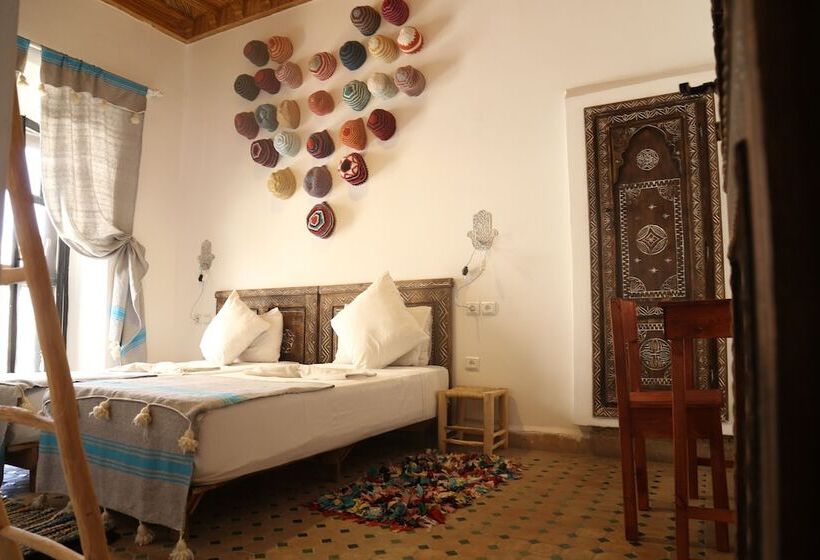 Riad Inna & Watersports Center