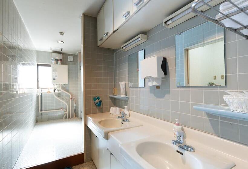 Sakura Ryokan Asakusa Iriya