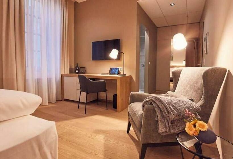 Seehotel Maria Laach