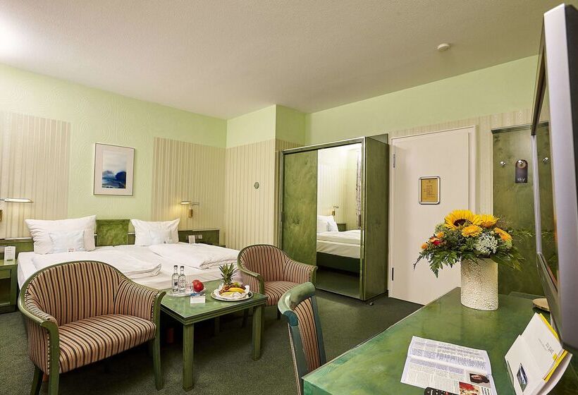 Seehotel Maria Laach