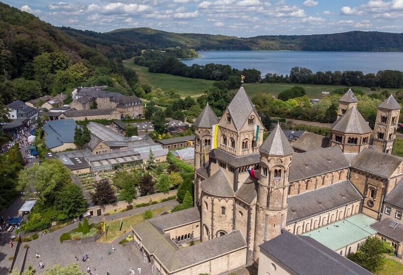 Seehotel Maria Laach