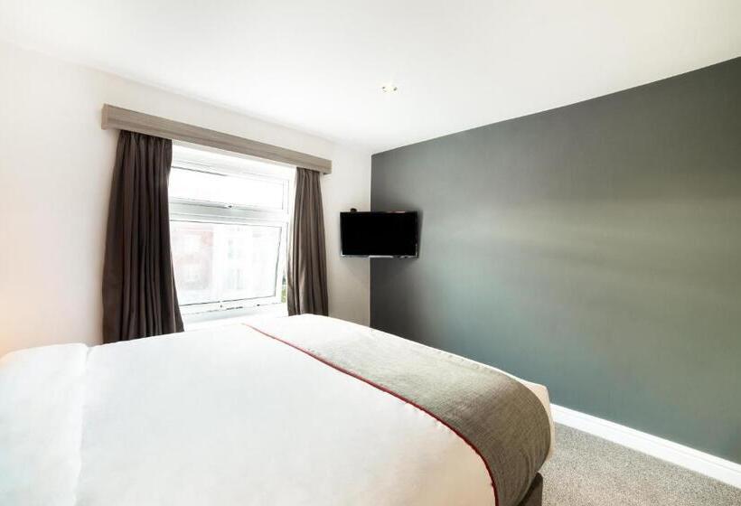 The Connaught Hotel Wolverhampton