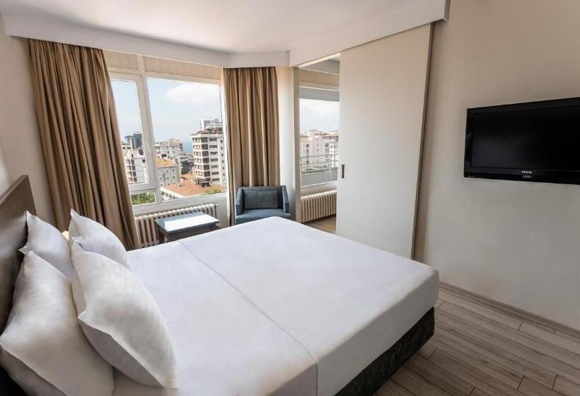 The Marmara Suadiye Residence