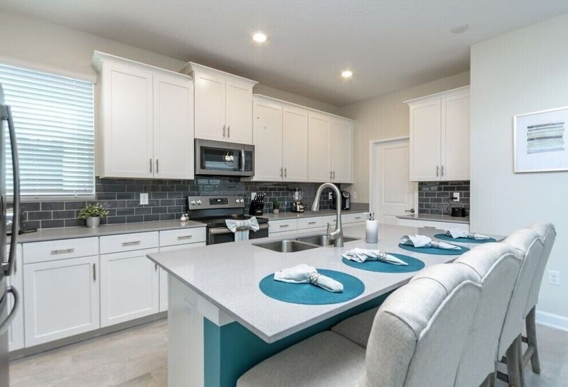 5 Bdrm Champions Gate Luxury Villa