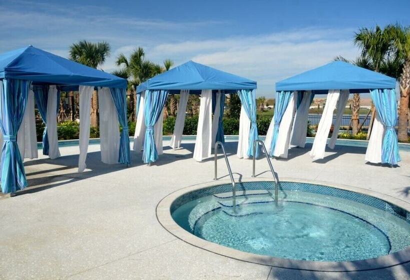 8 Bed Villa With Games, Pool & Spa