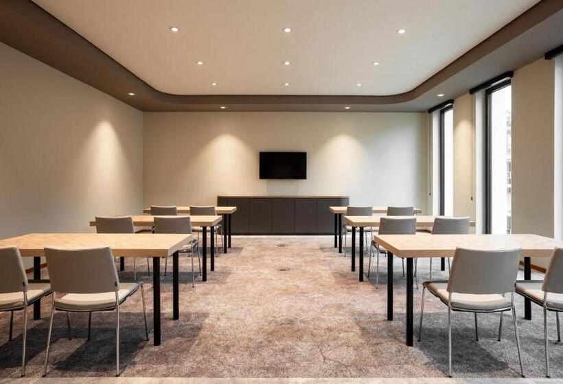 Ac Hotel By Marriott Wuerzburg