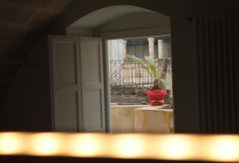 住宿加早餐  Endea Suite Rooms & Lounge Spa