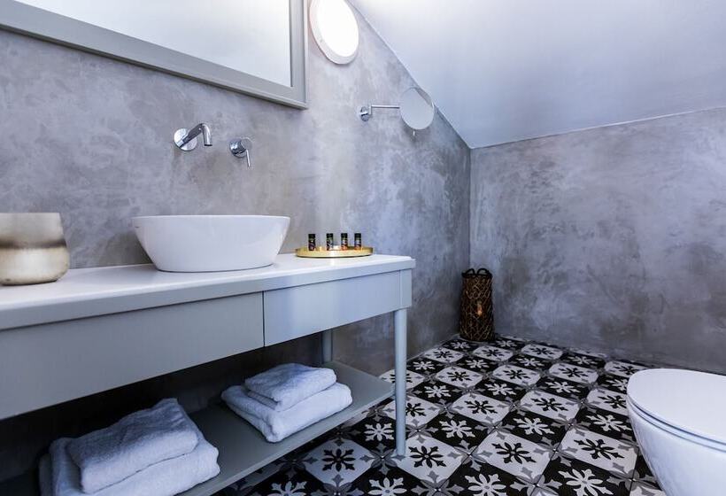 تختخواب و صبحانه Lemon Tree House