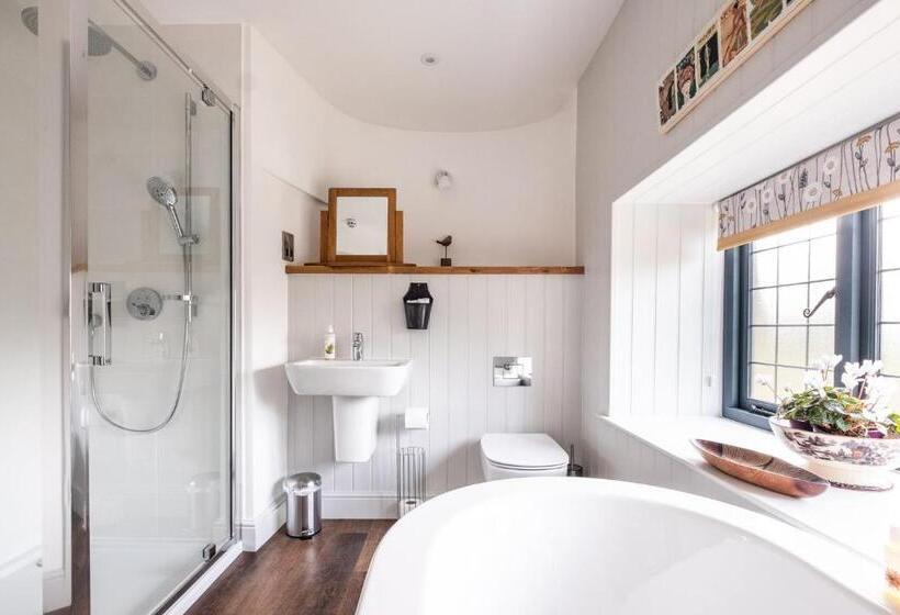 צימר The Bell At Sapperton