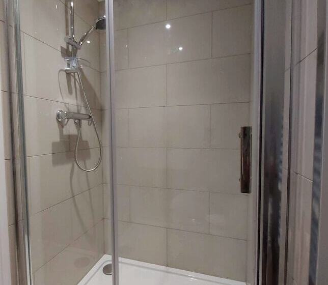 تختخواب و صبحانه Viva Guest House