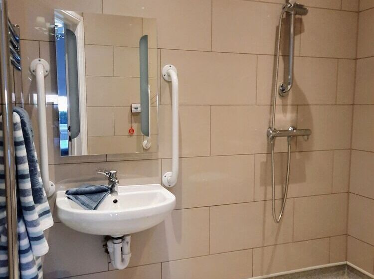 ベッドアンドブレックファースト Viva Guest House