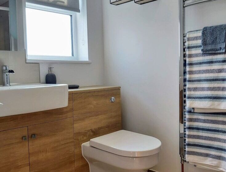 تختخواب و صبحانه Viva Guest House