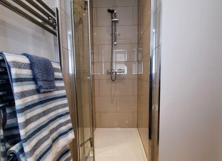 ベッドアンドブレックファースト Viva Guest House