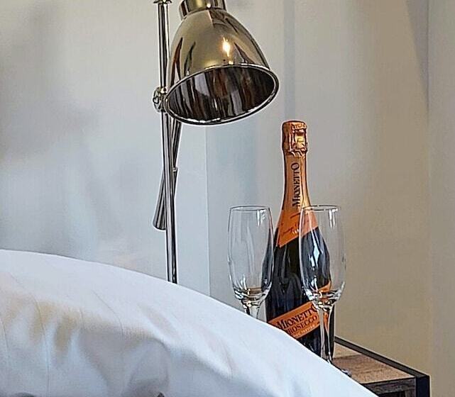 تختخواب و صبحانه Viva Guest House