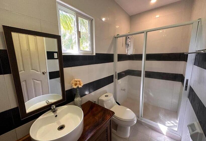 Brizo Hotel And Beach Resort Bataan