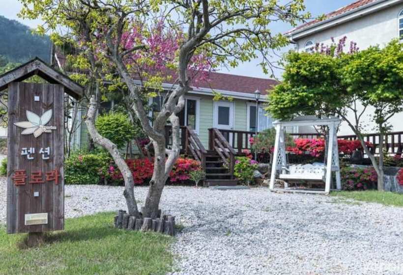 Buan Flaura Pension