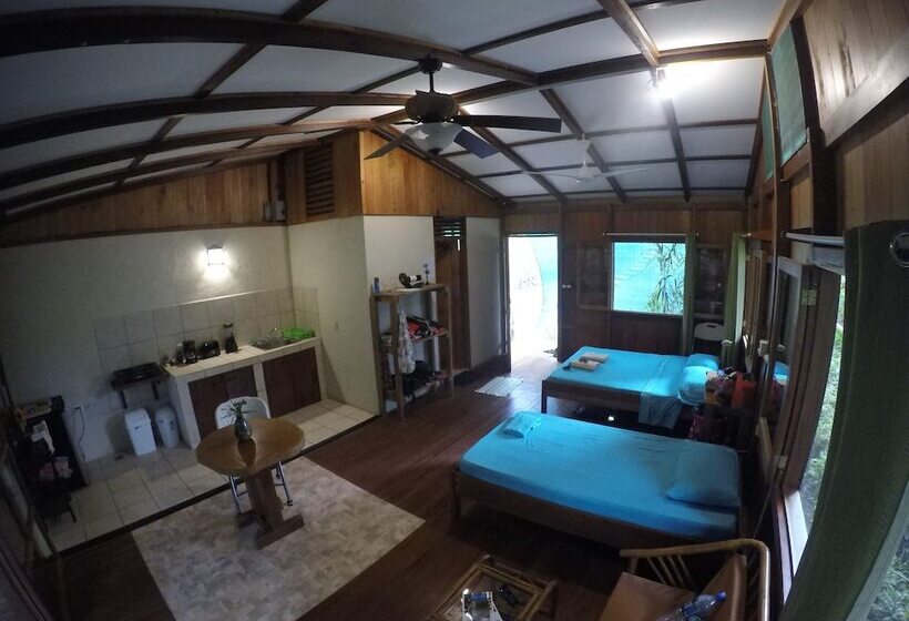 Cabañas Bajo Bosque Drake