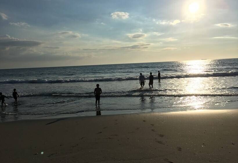 Casa Trias Hotel And Beach Resort