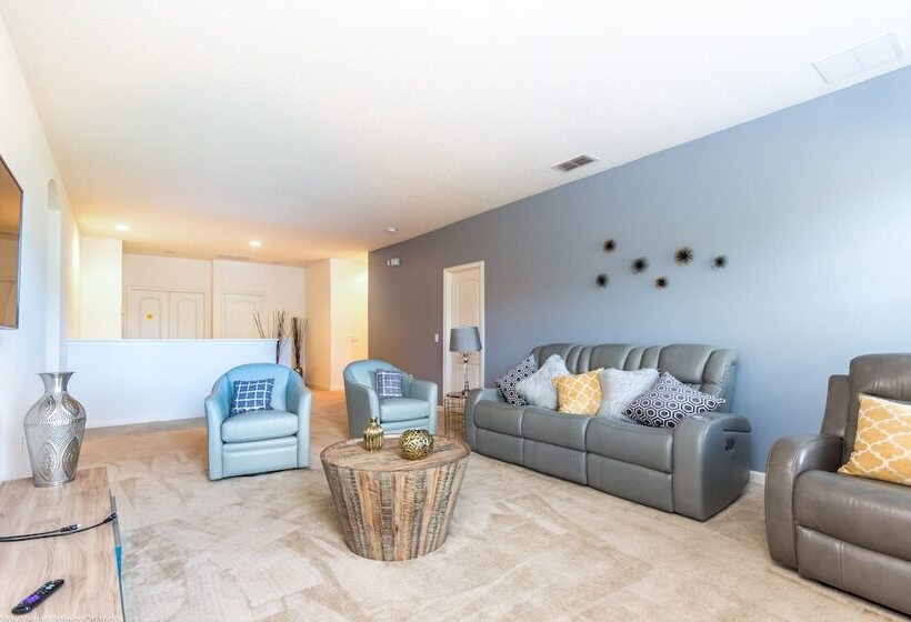 Classic 6bed 4ba Villa, Games, Pool, Spa   5244o