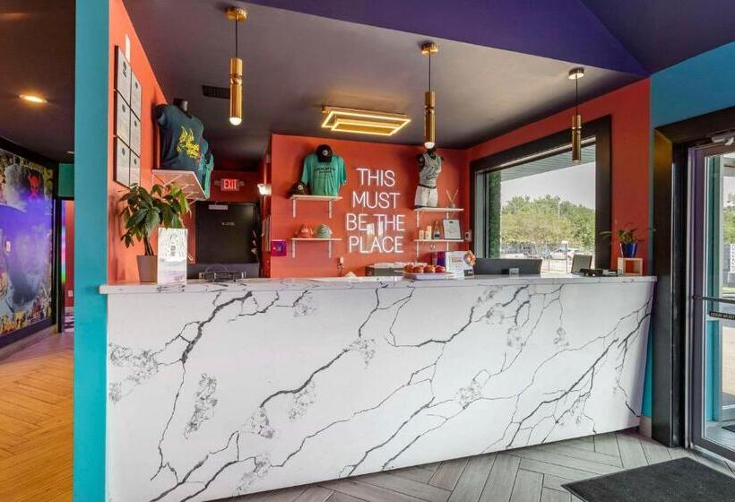 Heights House Hotel, Ascend Hotel Collection