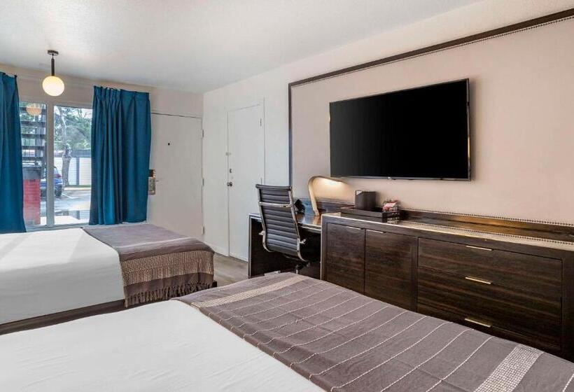 Heights House Hotel, Ascend Hotel Collection