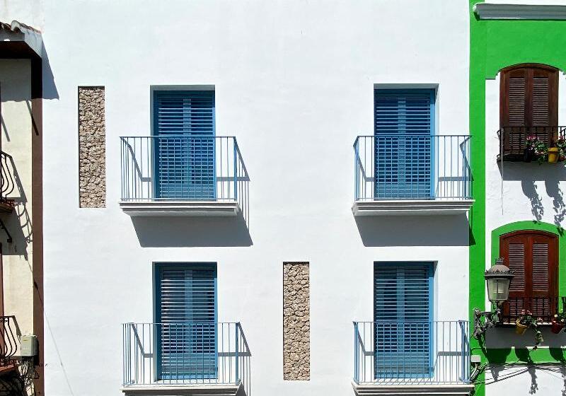 مسافرخانه Nerja Casual Rooms