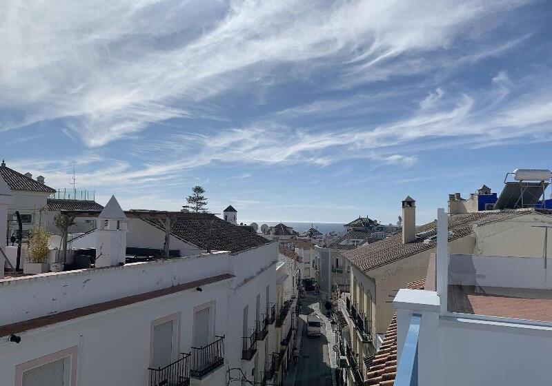 مسافرخانه Nerja Casual Rooms