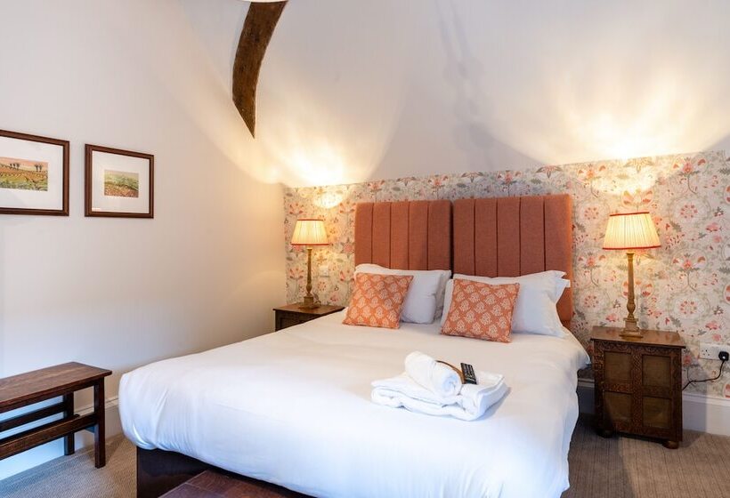 Хостел The Richard Onslow