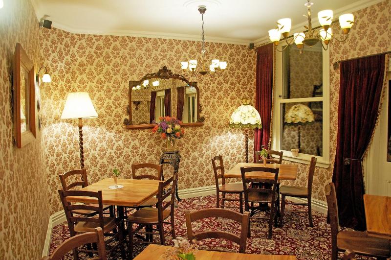 פונדק Theatre Royal