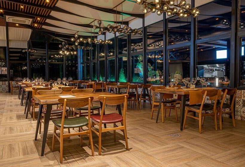 בית מלון כפרי Avec