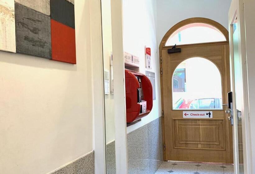 호텔 B54 Heidelberg City Center