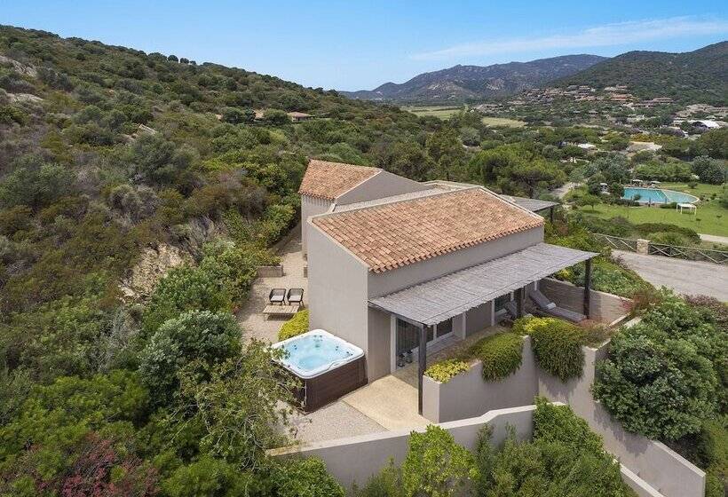 Отель Baia Di Chia Resort Sardinia, Curio Collection By Hilton