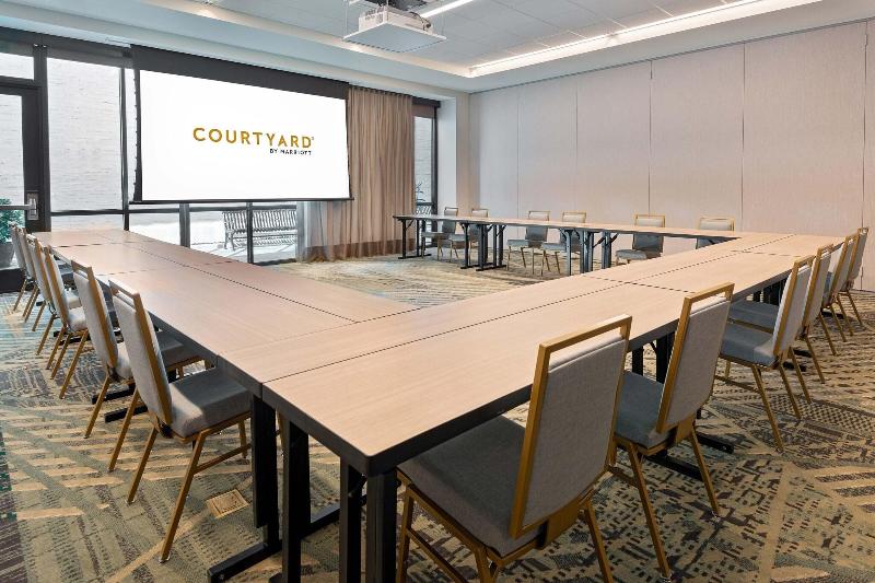 호텔 Courtyard By Marriott Atlanta Midtown