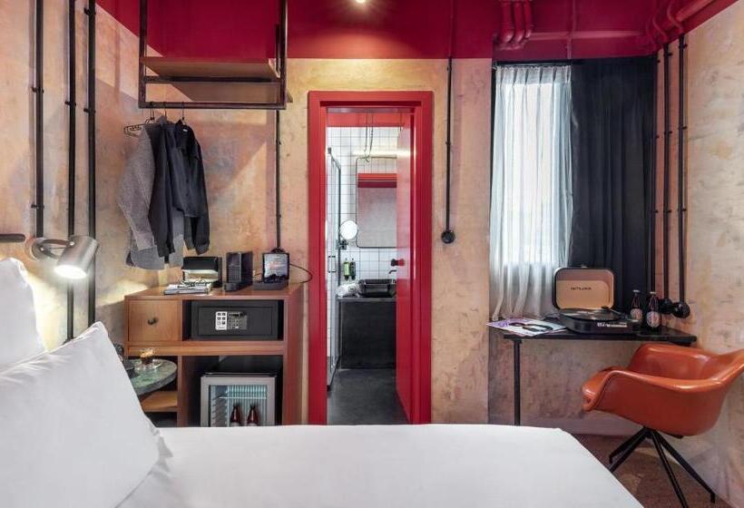 Dave Red Athens, A Member Of Brown Hotels