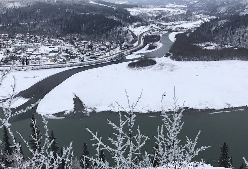 فندق Dawson Lodge