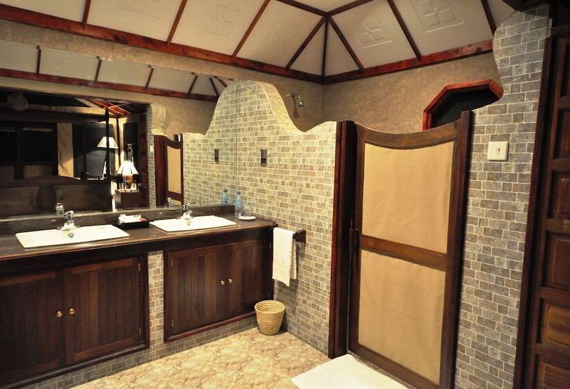 هتل Elephant Rock Luxury Camp Tarangire