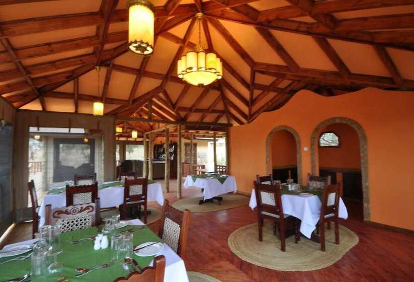 هتل Elephant Rock Luxury Camp Tarangire