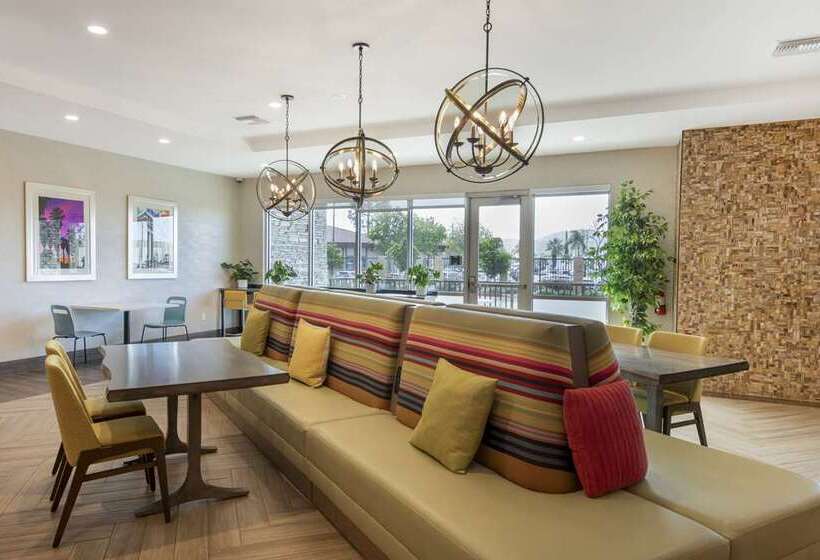فندق Home2 Suites By Hilton Redlands Loma Linda