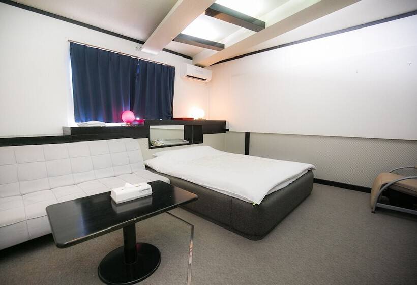 فندق Kanku Kokusai