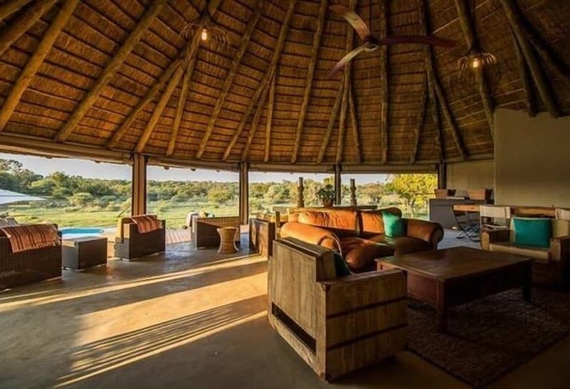 호텔 Lookout Safari Lodge