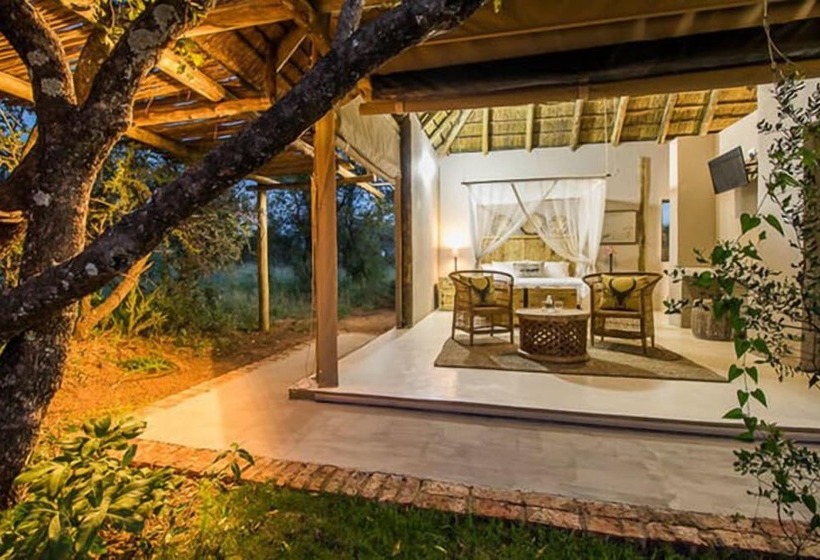 호텔 Lookout Safari Lodge