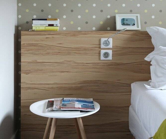 Отель Hôtel Et Apparts Marin